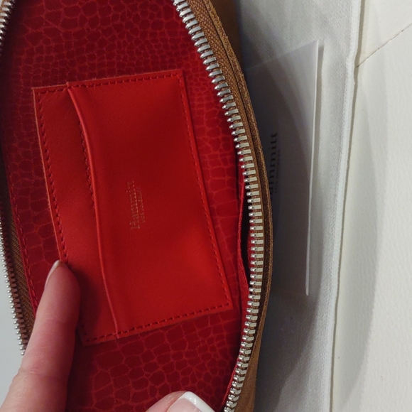 Hammitt WRISTLET Handbag Clutch Richard Arches Buffed Brown Tan Cognac Purse NEW - Picture 3 of 5